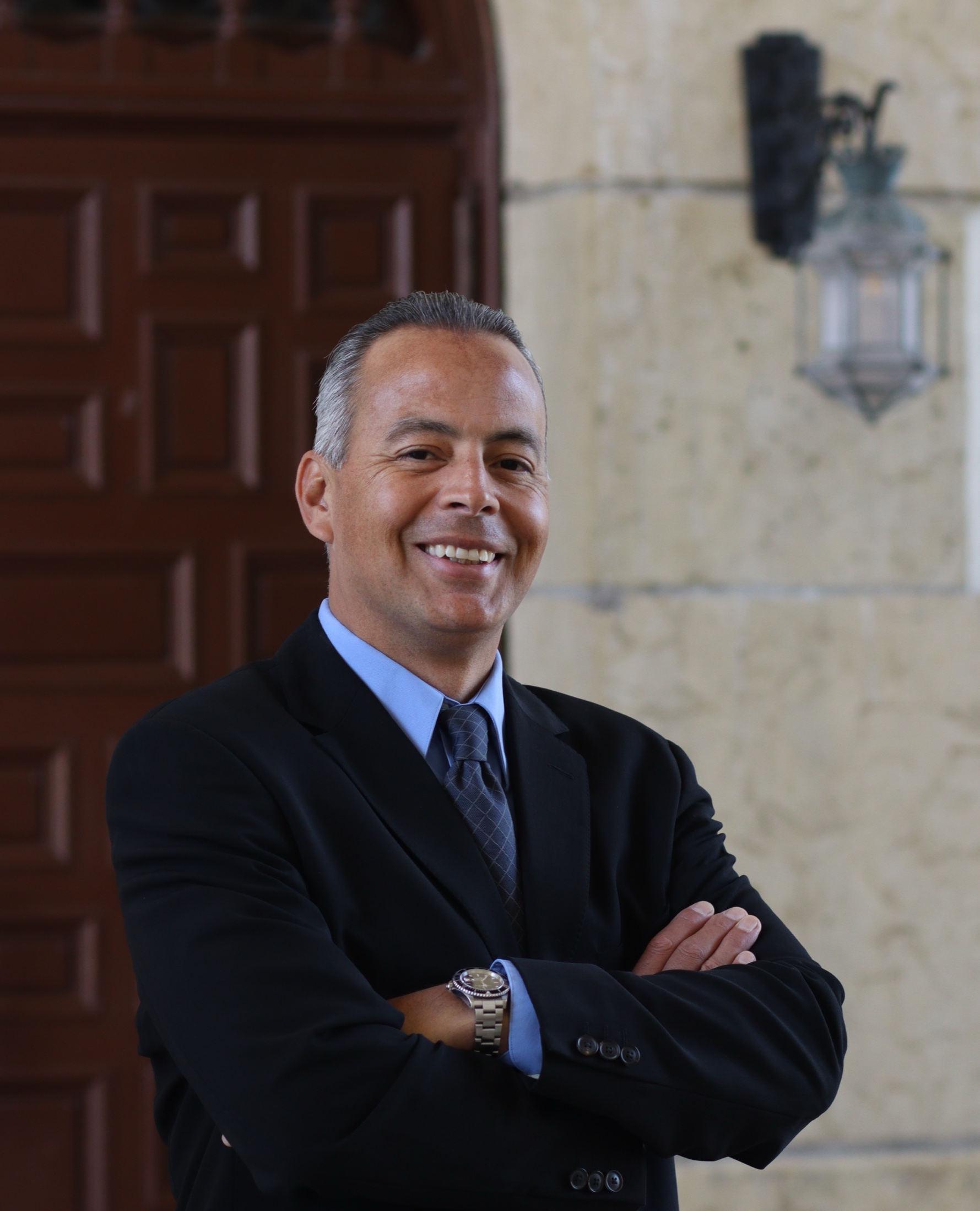 Luis Esparza