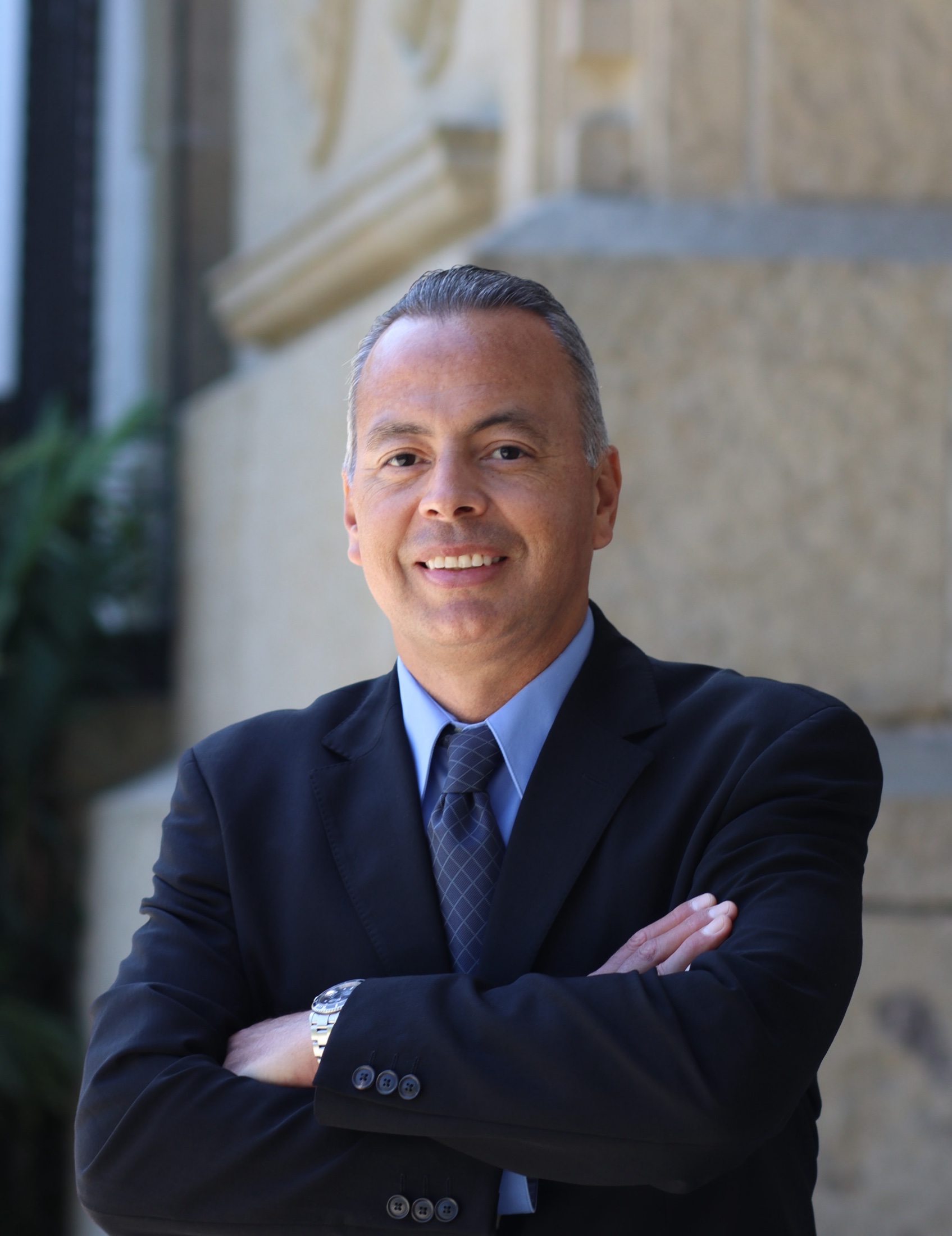 Luis Esparza